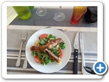 Nem de confit de canard sur son lit de salade